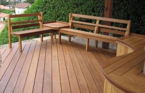 דקים לעיצוב חצר הבית